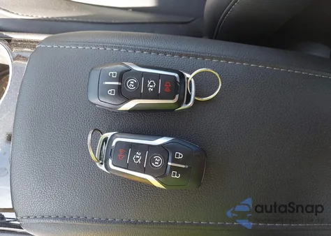 2015 Ford Fusion Energi Titanium from USA, damaged, VIN 3FA6P0SU7FR191324